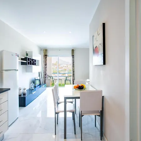 311 Paraiso Sur Estudio 阿德耶